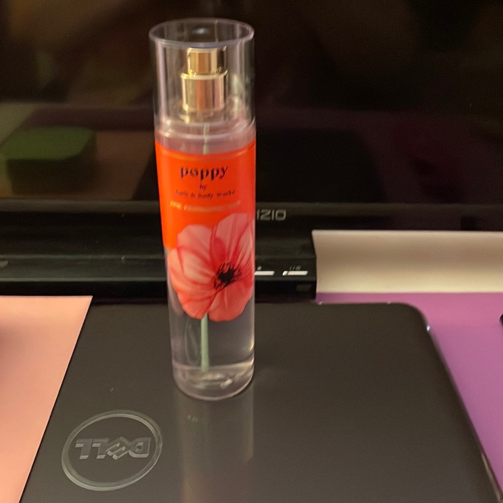 Poppy bath and body works mist
